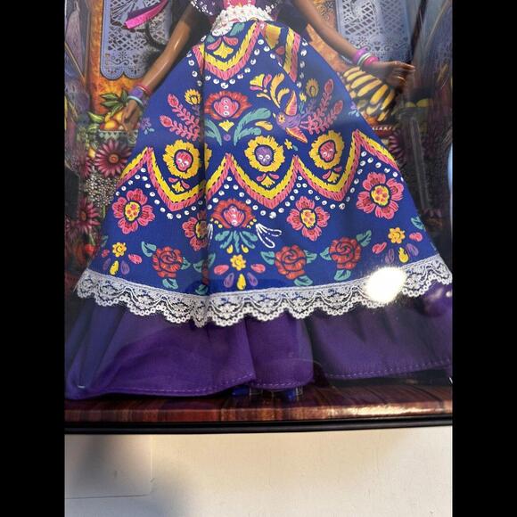 Barbie Dia De Los Muertos 2022 Day of The Dead Doll Calavera Face Collectible - Picture 4 of 9